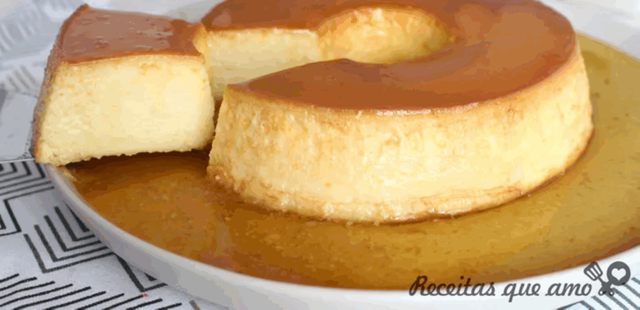 Essa receita prática de pudim sem leite condensado vai te salvar quando estiver com vontade de um doce