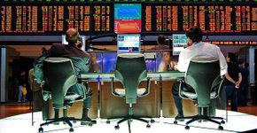 Simuladores de investimentos ajudam a entender o mercado e praticar compra e venda de ações