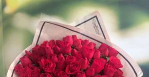 Flores com até 70% de desconto e horário de entrega agendado