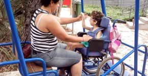 Em São Paulo, lei obriga parques a instalar briquedos para crianças com deficiência