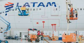 Por que a Latam está cobrindo aviões com ‘pele de tubarão’?
