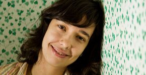 Lulina faz pocket show na Livraria Cultura