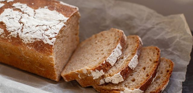 Como fazer um saboroso pão vegano em casa com facilidade