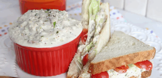 Patê de atum fácil e delicioso para fazer um lanchinho rápido quando bater a fome
