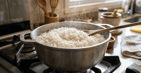 O truque simples que deixa qualquer arroz soltinho e cheio de sabor