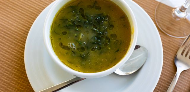 O caldo verde low carb mais delicioso que você já provou!