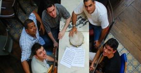 Grupo Café Brasil faz roda de choro em Niterói toda terça-feira a preços camaradas