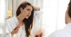 Falta de ferro pode causar queda de cabelo? Saiba como identificar e prevenir