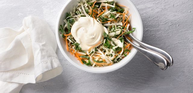 Salada de repolho com iogurte: leve, saudável e deliciosa