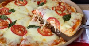 Pizza superfácil para resolver o jantar de hoje