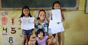 Expedição leva viajantes para leitura no meio da floresta Amazônica