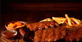 Parada LGBT: Outback faz promoção especial neste final de semana