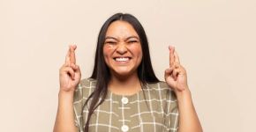 Lei da atração vai além do pensamento positivo: conheça 5 formas de praticá-la