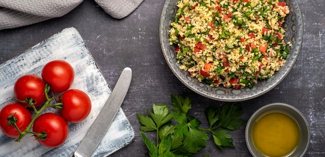 Descubra por que o tabule funcional com quinoa virou febre nas dietas low carb