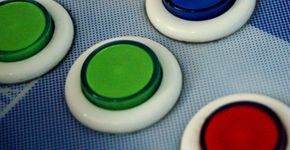 Jogue online mais de 900 títulos clássicos de fliperama