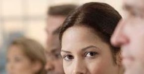 Santander disponibiliza programa gratuito para mulheres líderes globais