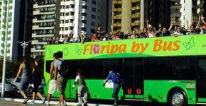 Cidades turísticas do Brasil oferecem city tour em ônibus abertos