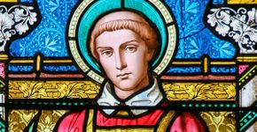 5 orações poderosas para o Dia de São Lourenço