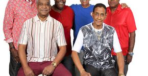 Grupo Fundo de Quintal se apresenta na Miranda