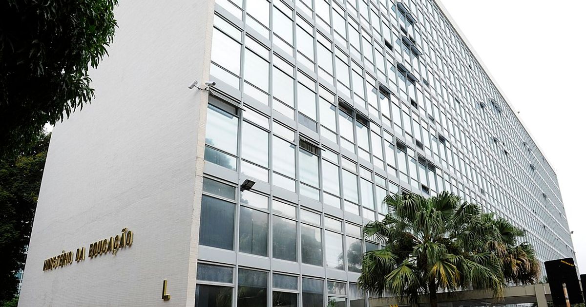 MEC oferta 80 mil bolsas de estudo em cursos de licenciatura
