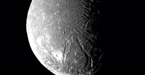 Estudo revela que Lua de Urano pode abrigar vida alienígena
