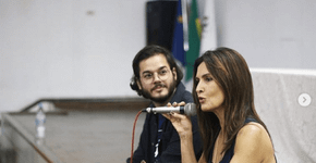 Fátima Bernardes e Túlio dão aula juntinhos na UFPE