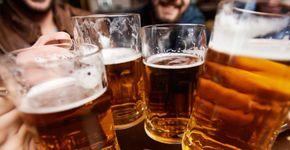 Botecos servem combo de cerveja e petisco a R$ 20