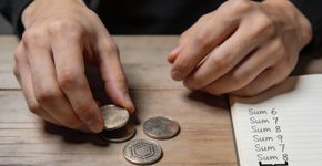 Como usar três moedas comuns pra consultar o Oráculo Chinês