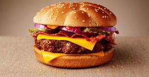 Calcule a quantidade de exercícios físicos para queimar fast food