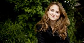 Ela mudou de vida para trazer ao Brasil uma escola ecológica e holística: a Schumacher
