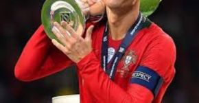 Jogador Cristiano Ronaldo faz Eduardo Bolsonaro virar piada nas redes