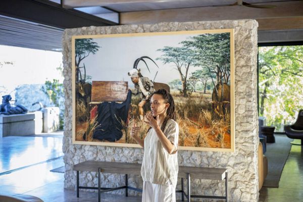 Christa Dee, executiva de comunicação e imprensa da Goodman Gallery, explicou sobre as obras