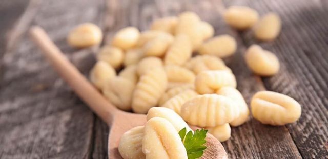 Faça um nhoque sem farinha com apenas 5 ingredientes