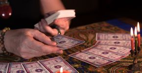 Tarot do dia: previsão para os 12 signos em 25/04/2026