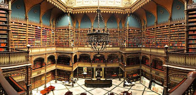 Real Gabinete de Leitura: um assombro em meio ao centro