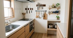 Como organizar cozinhas compactas ao estilo japonês: não deixe utensílios espalhados sem critério, os 3 pontos essenciais para ganhar mais espaço