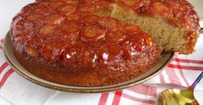 Bolo de banana caramelizada que vai te fazer salivar