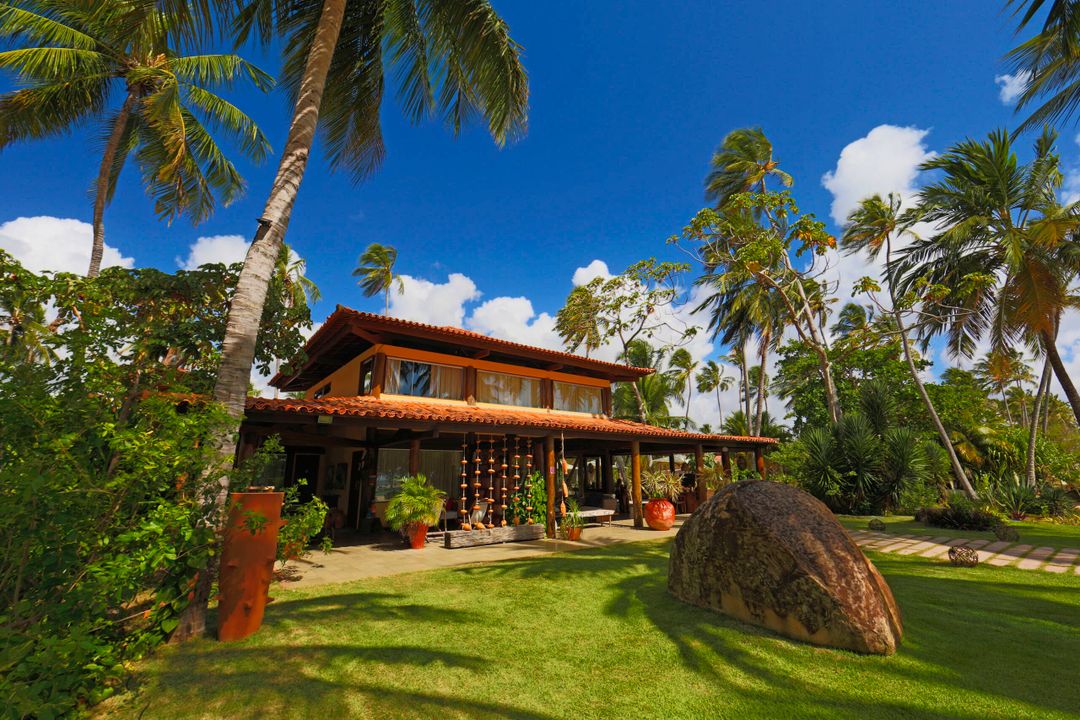 Antiga casa de praia da família se transformou numa das pousadas mais luxuosas de Maragogi (AL)