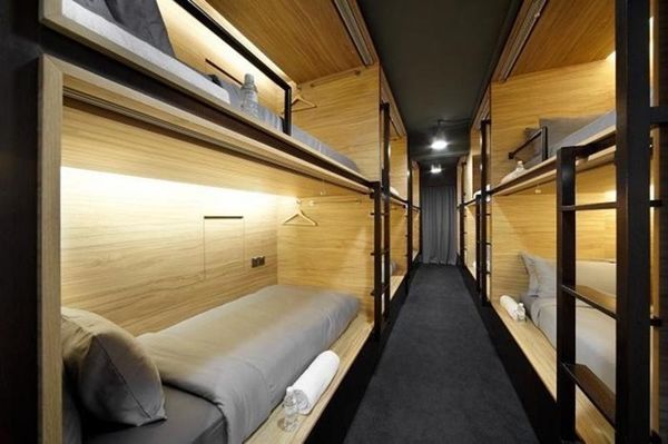 Sejam camas flutuantes, para duas ou mais pessoas, ou com design inovador, elas dão um ambiente diferente ao quarto (Imagem: Divulgação)