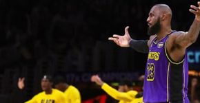 Narrador viraliza ao comentar jogada de LeBron James na NBA; veja as reações nas redes sociais
