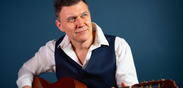 João Suplicy canta Chico Buarque