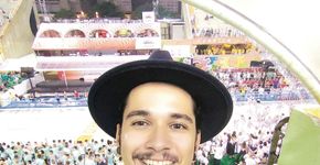 Livro “Na Passarela do Samba” é lançado sábado no Centro