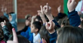 Como discutir política em sala de aula
