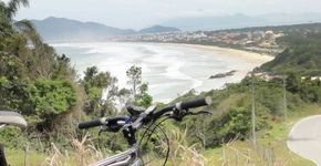Circuito de cicloturismo encanta turistas no litoral catarinense