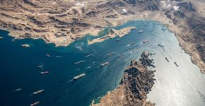 Há poucos dias, uma média de 95 navios passavam pelo Estreito de Ormuz por dia, incluindo cerca de 55 petroleiros, mas agora a queda acentuada no tráfego ameaça transformar uma crise distante em um problema muito real para milhões de pessoas