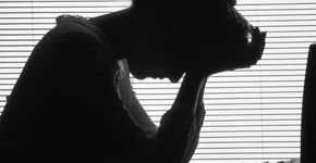 Ansiedade, depressão e medo são sentimentos comuns no ambiente de trabalho