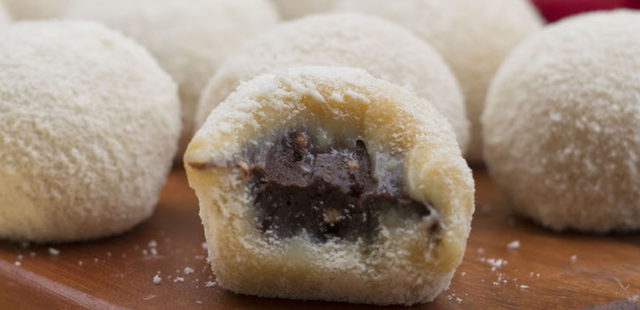 Faça brigadeiro de Ouro Branco, o doce que parece de confeitaria