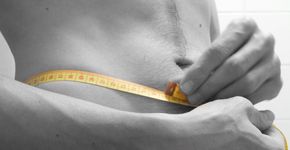 Alerta: entenda os riscos que a busca pela barriga negativa oferece à saúde