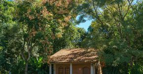 Hotel boutique em Foz do Iguaçu tem bangalôs de luxo em meio à Mata Atlântica