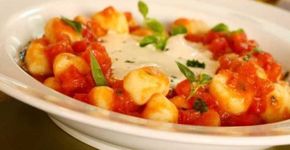 Três tipos de alimentos que você come e te deixam com mais fome